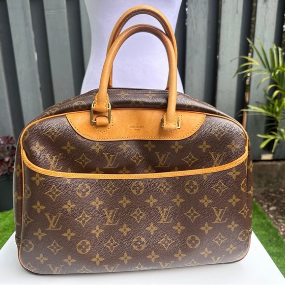 Louis Vuitton Deauville - Picture 1 of 9